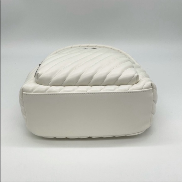 New Michael Kors Medium Erin Backpack
Optic White - Picture 5 of 12